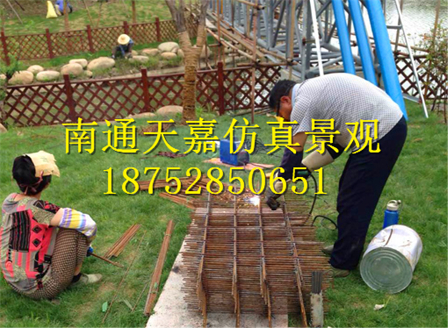 無錫悅湖花園小區(qū)塑石景觀工程